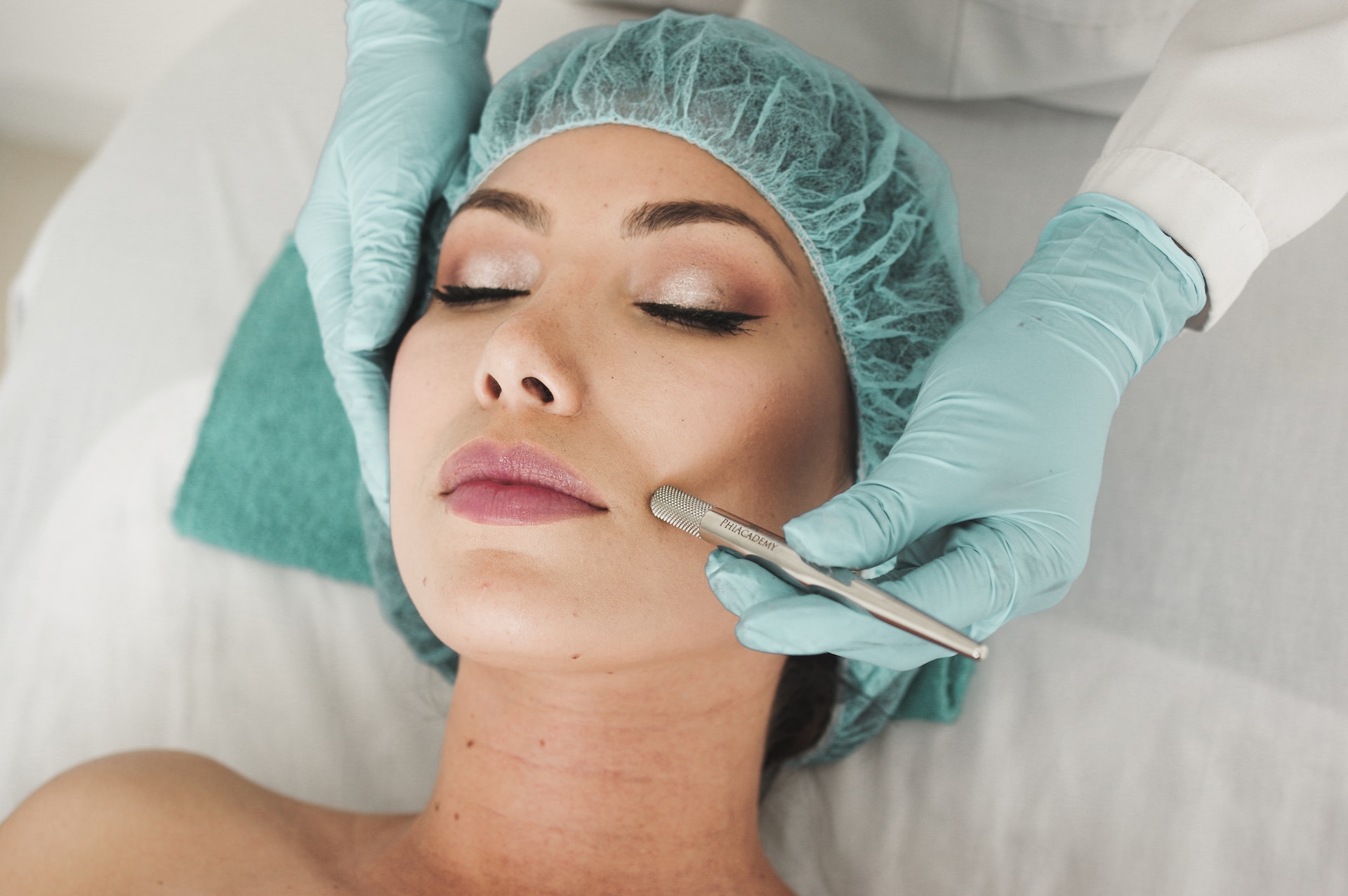 Why Should You Get a Hydrafacial? - Shop Beauty Club