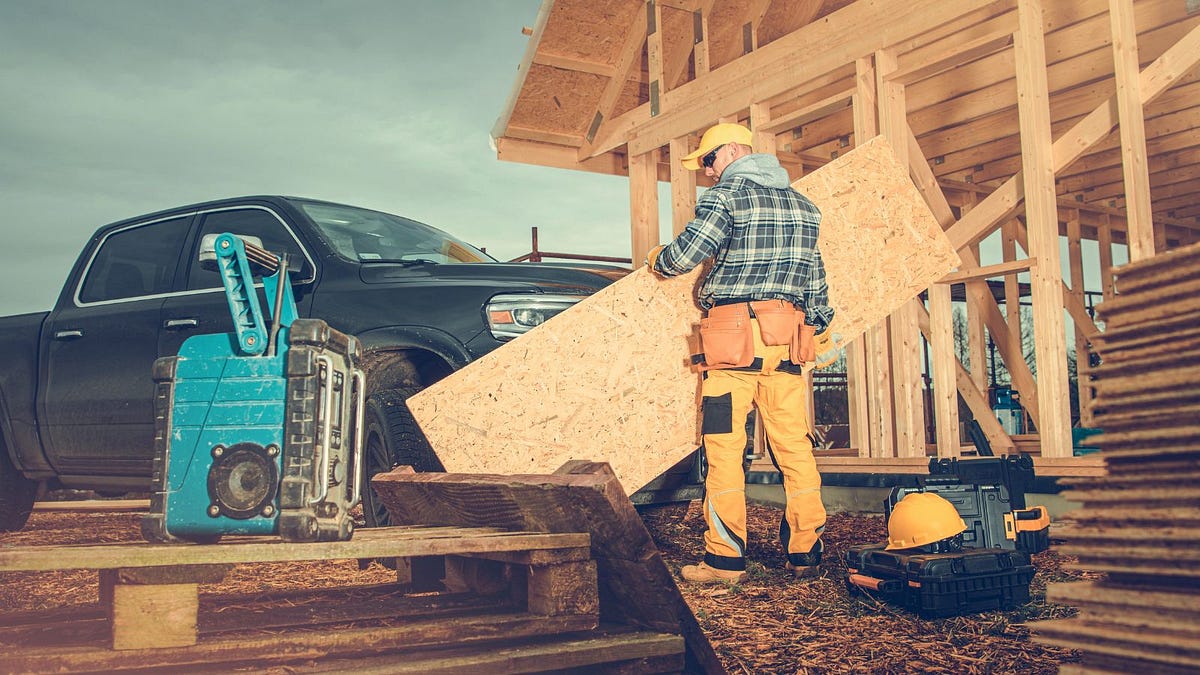 Advantages of Hiring a General Contractor in TX | by Wyatt Management | Jun, 2024 | Medium