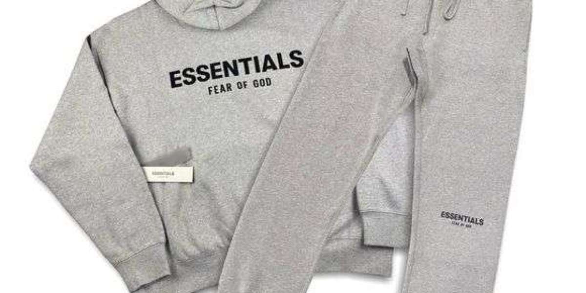 Essential Hoodie for Men: A Style Guide