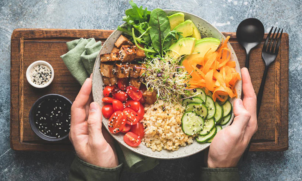 Top 10 Surprising Healthy Foods That Melt Fat Fast – Weight Loss Never Tasted This Good!