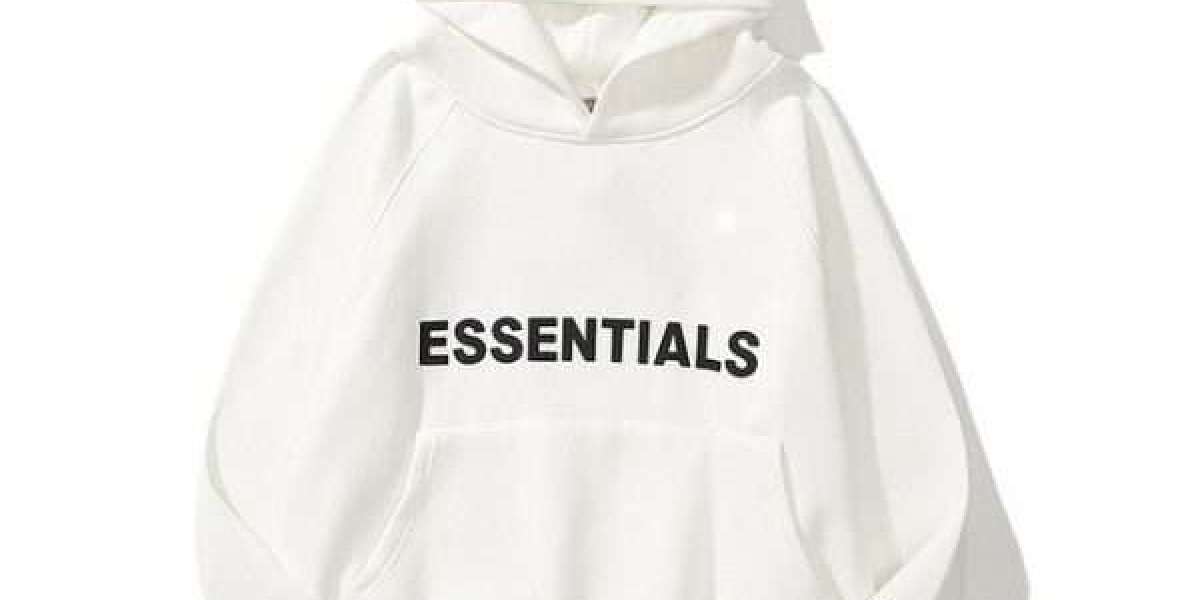 Essentials Pullover Hoodie – Soft Cotton, Sleek Look