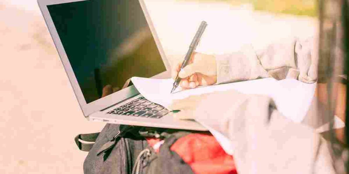 ﻿Top Benefits of Using Professional ‘Write My Essay’ Services