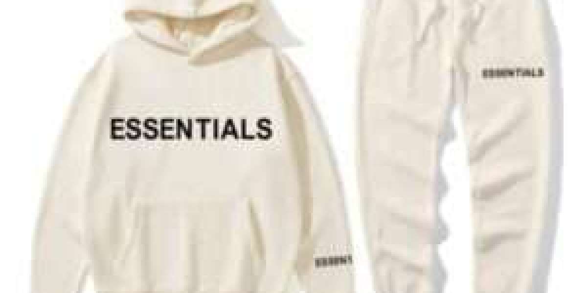 Essentials Hoodie: The Unisex Fashion Trend That Stands Out