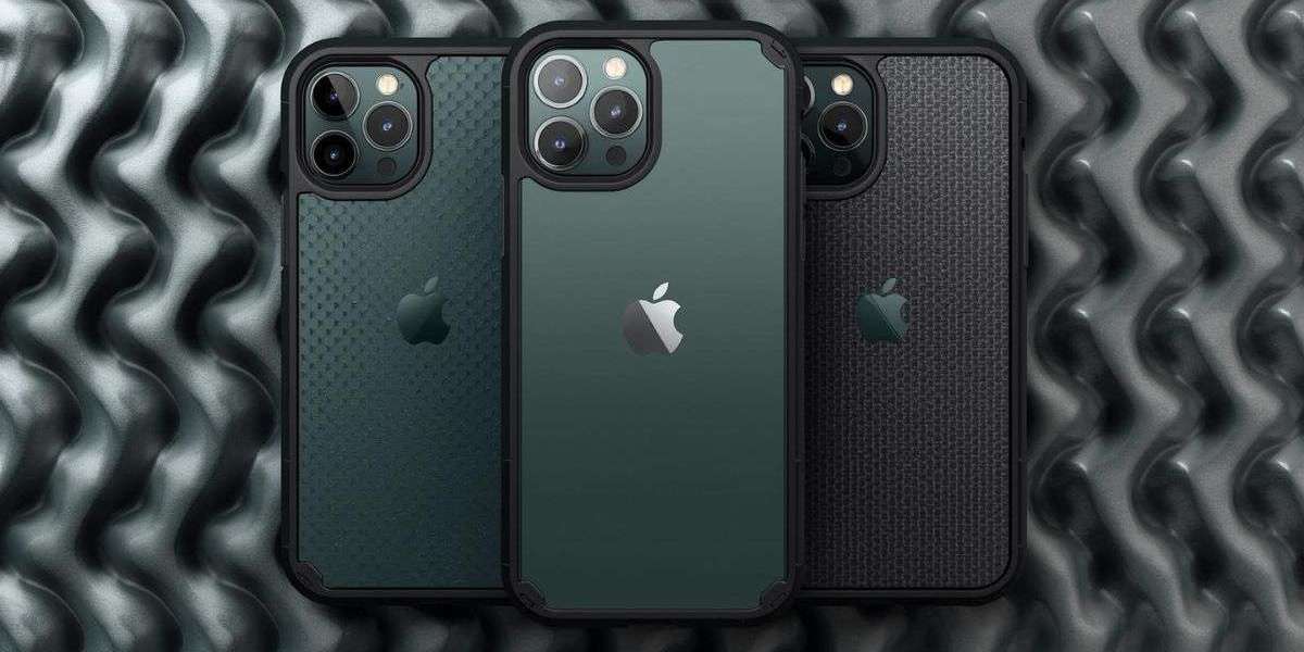 Choose Protective iPhone 13 Case with Raised Edges for Screen